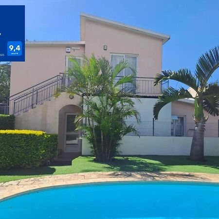 Appartement Paisible Avec Jardin & Piscine Albion Esterno foto
