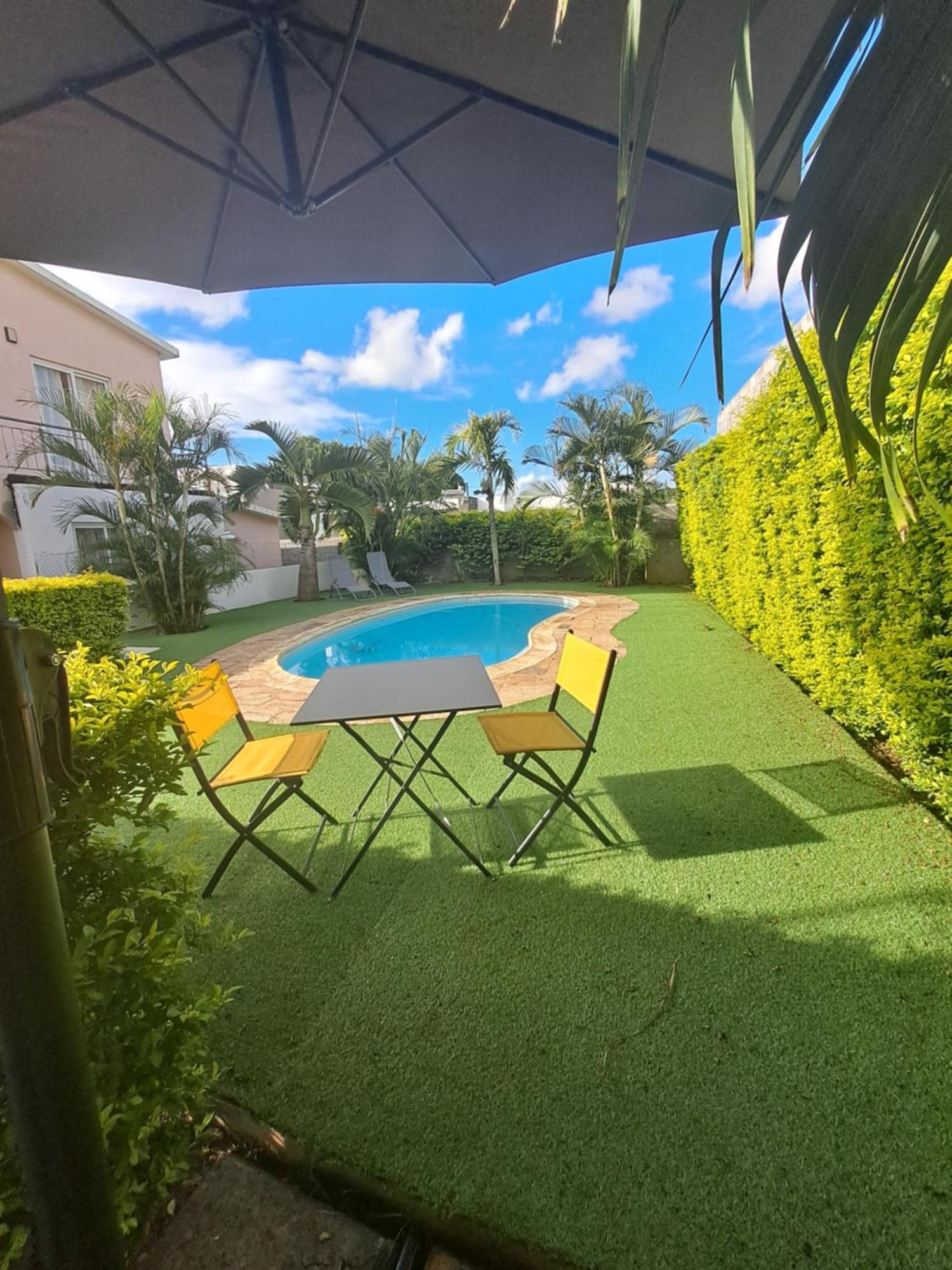 Appartement Paisible Avec Jardin & Piscine Albion Esterno foto